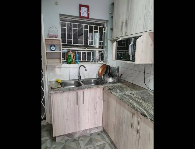 3 BEDROOM COMPLEX FOR SALE IN LENNOXTON